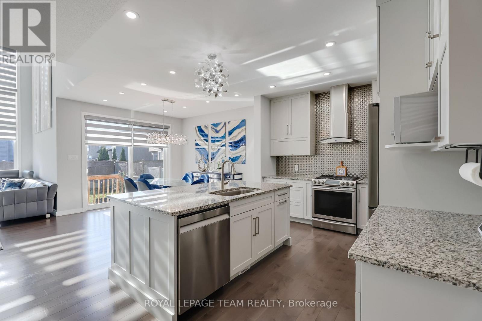 165 Groningen Street, Ottawa, Ontario  K2V 0C6 - Photo 7 - X12452222