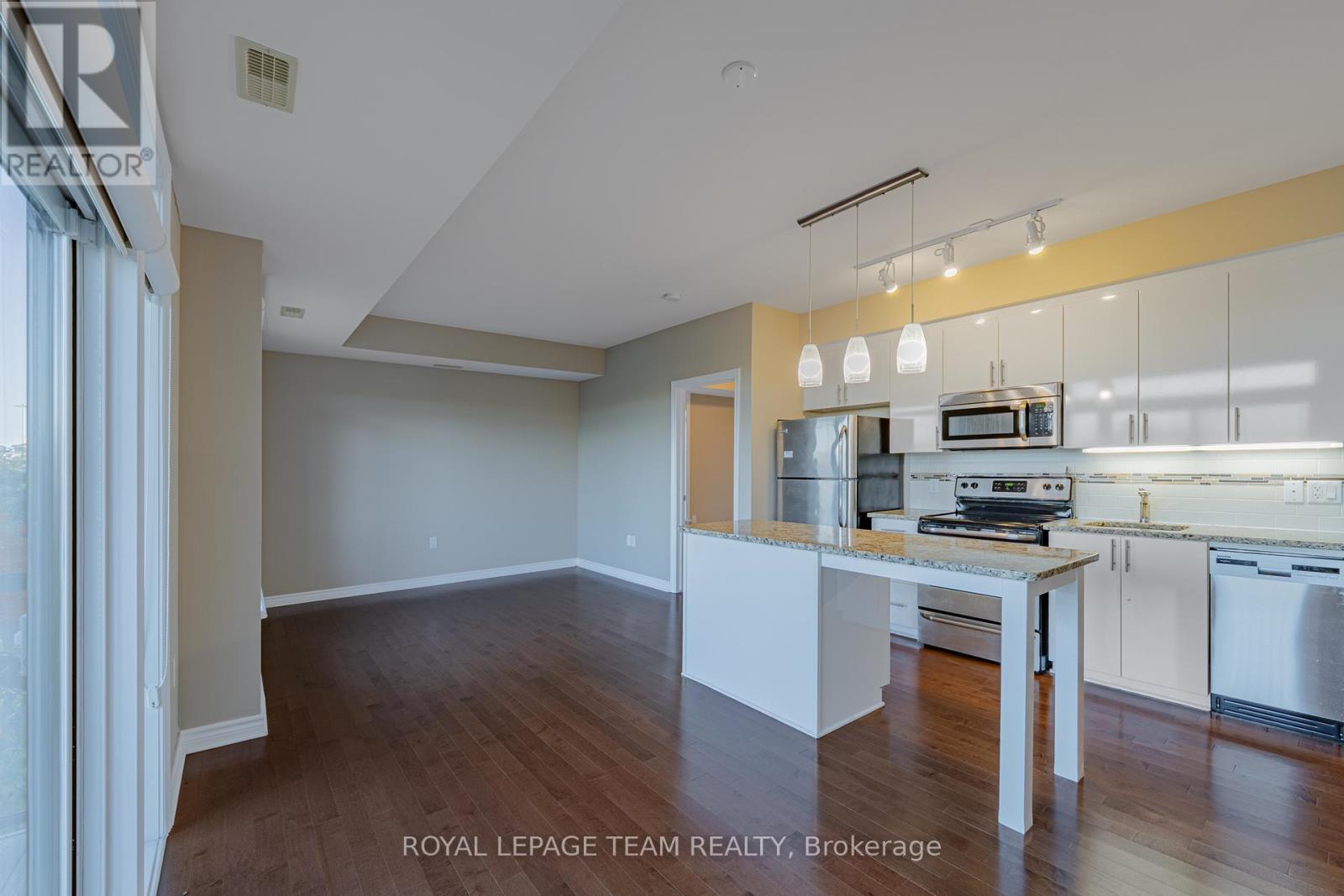 304 - 805 Beauparc Private, Ottawa, Ontario  K1J 0B5 - Photo 15 - X12456649