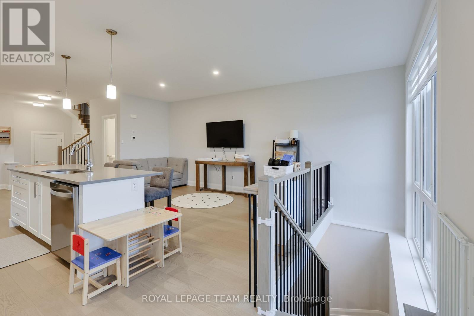 724 Ploughman Place, Ottawa, Ontario  K2S 3C5 - Photo 20 - X12478836