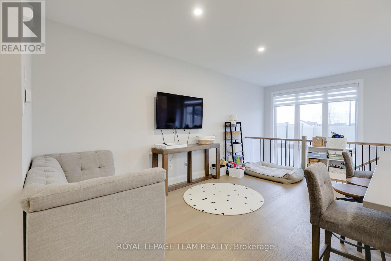 724 Ploughman Place, Ottawa, Ontario  K2S 3C5 - Photo 21 - X12478836