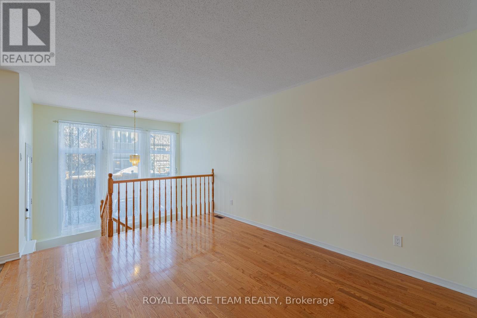 184 Deercroft Avenue, Ottawa, Ontario  K2J 5J3 - Photo 12 - X12615854