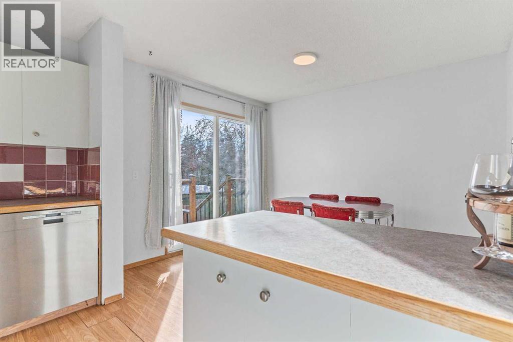 3804 62 Street Nw, Calgary, Alberta  T3B 5E2 - Photo 17 - A2275749