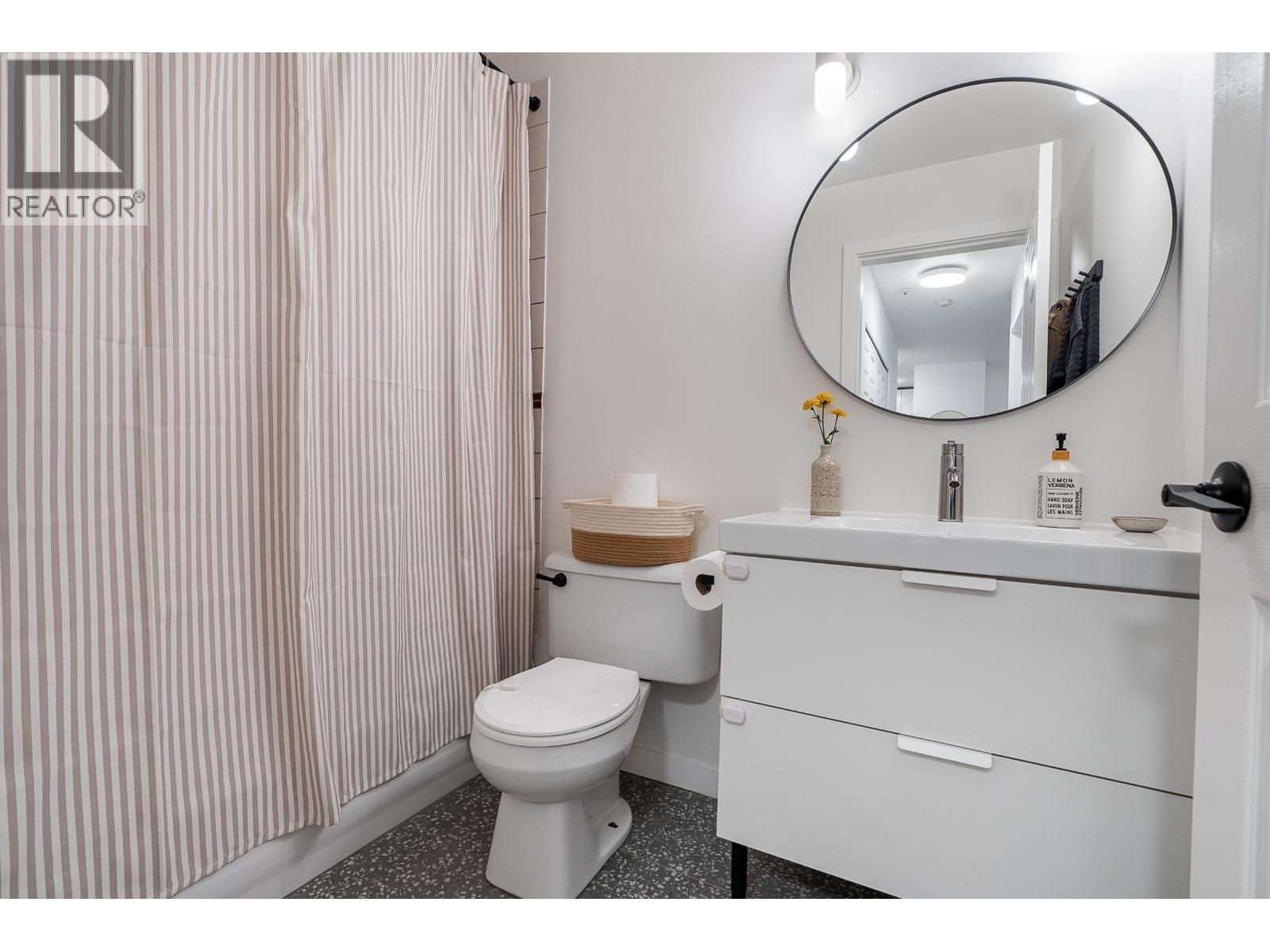 407 3 N Garden Drive, Vancouver, British Columbia  V5L 5C6 - Photo 12 - R3076833