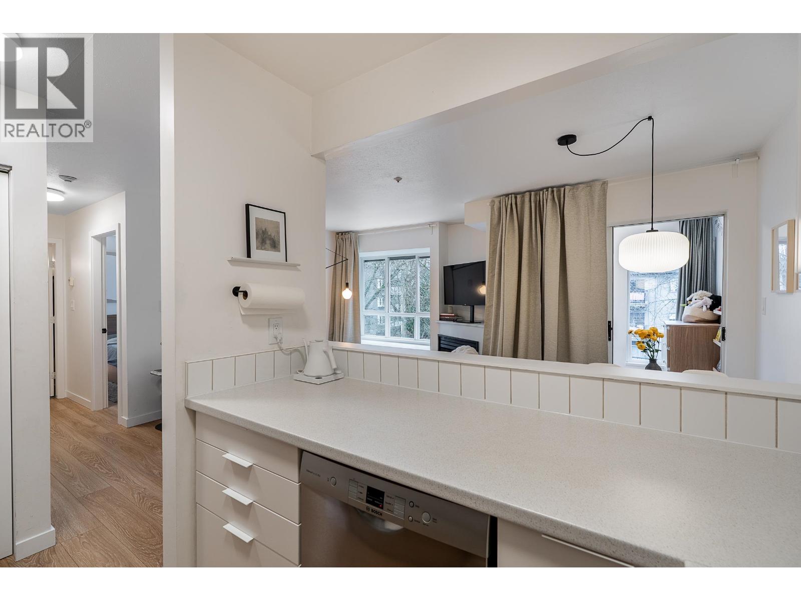 407 3 N Garden Drive, Vancouver, British Columbia  V5L 5C6 - Photo 7 - R3076833