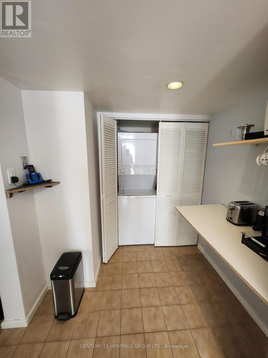 1010 - 15 Maitland Place, Toronto, Ontario  M4Y 2X3 - Photo 16 - C12673650