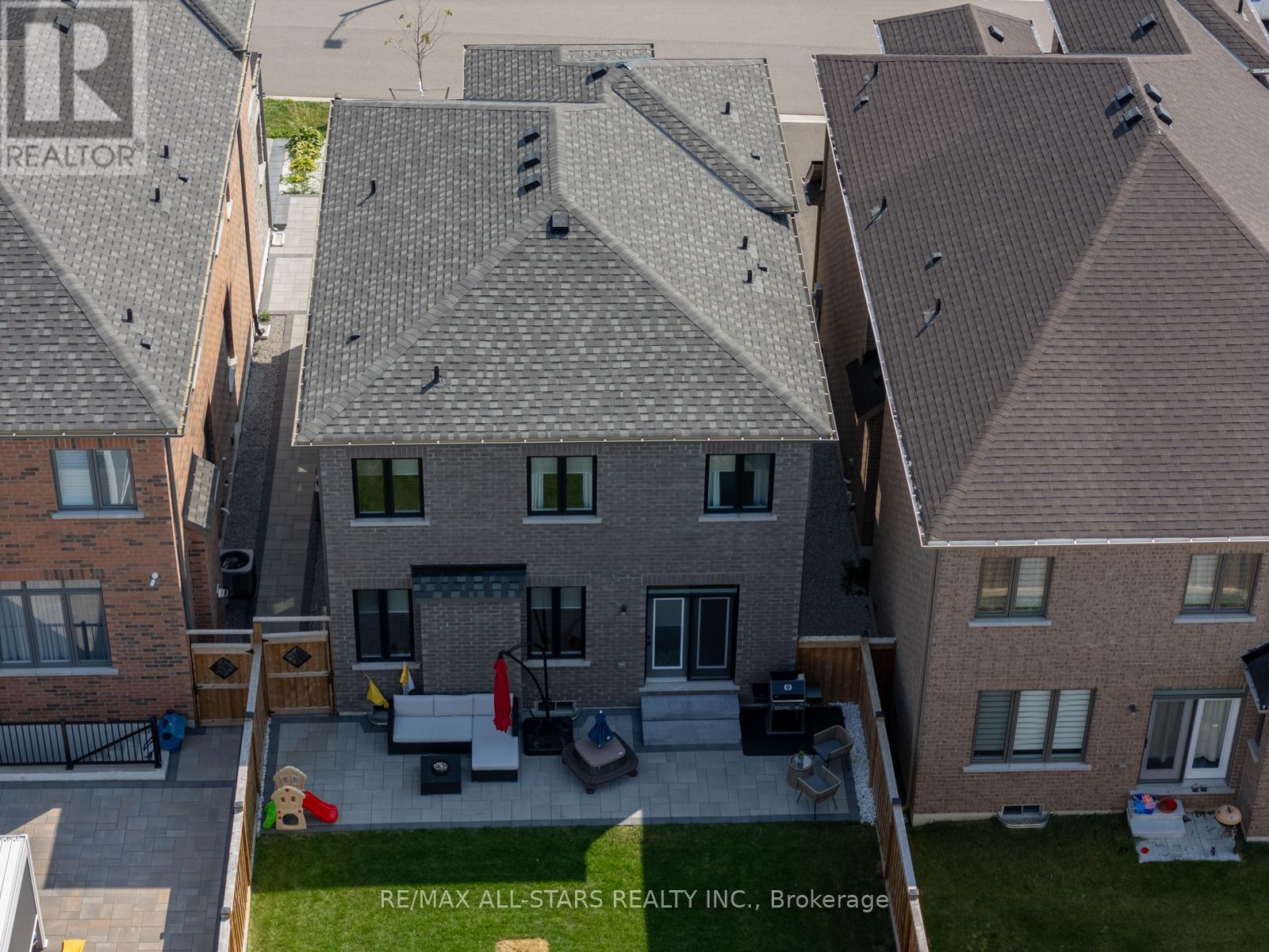 197 Boundary Boulevard, Whitchurch-Stouffville, Ontario  L4A 4W3 - Photo 41 - N12673554