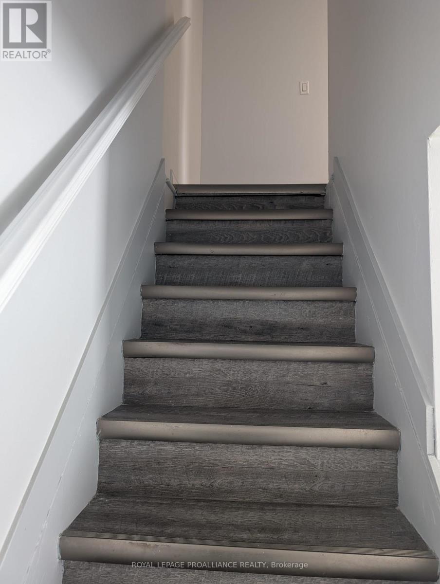 18 Jones Street, Belleville, Ontario  K8N 4T6 - Photo 22 - X12672084