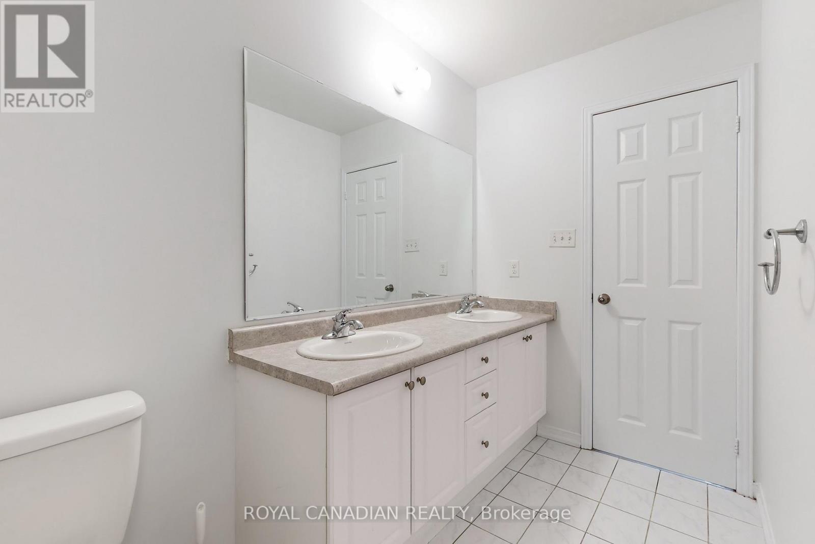 54 Chesterwood Crescent, Brampton, Ontario  L6Y 0Z4 - Photo 20 - W12673542