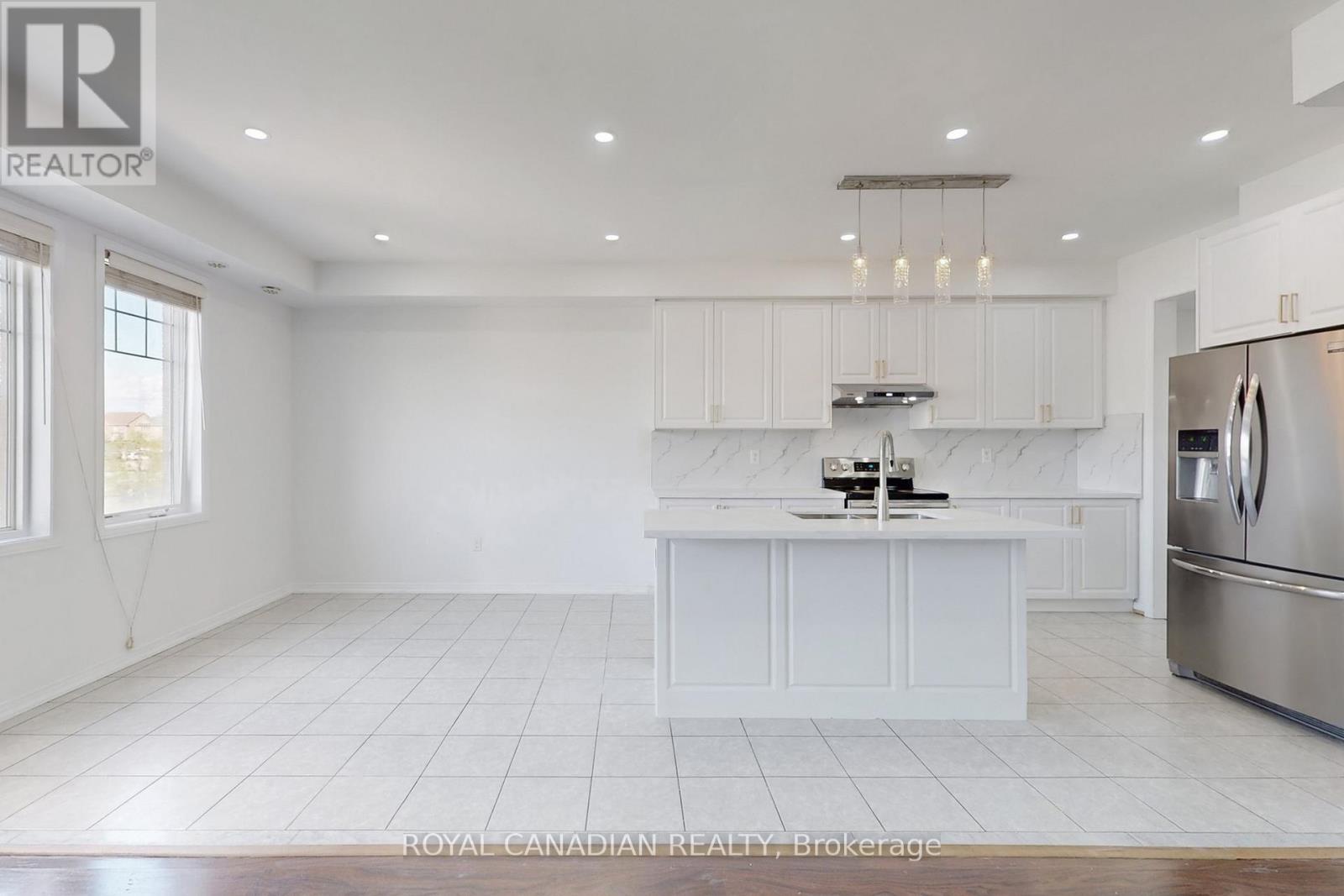 54 Chesterwood Crescent, Brampton, Ontario  L6Y 0Z4 - Photo 9 - W12673542