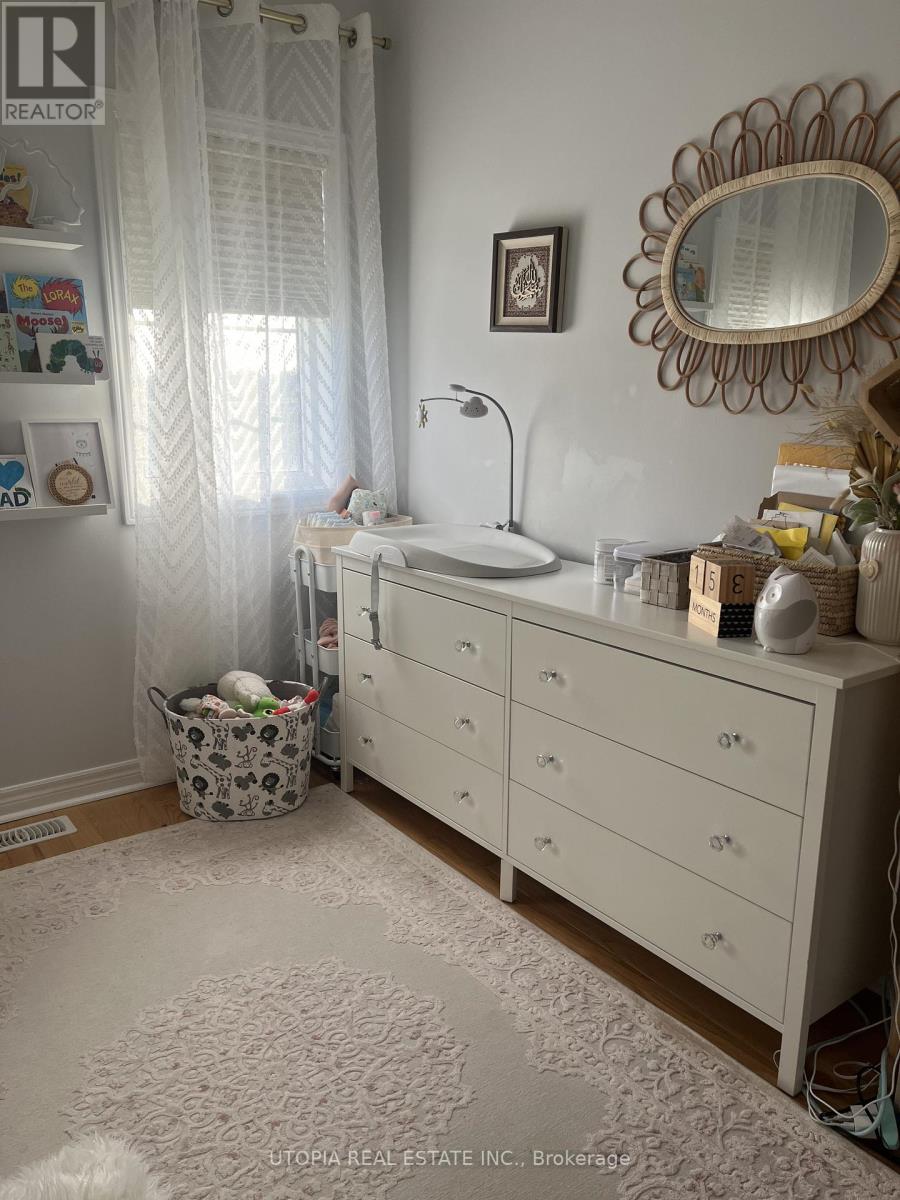 5405 Festival Drive, Mississauga, Ontario  L5M 0G7 - Photo 14 - W12673558