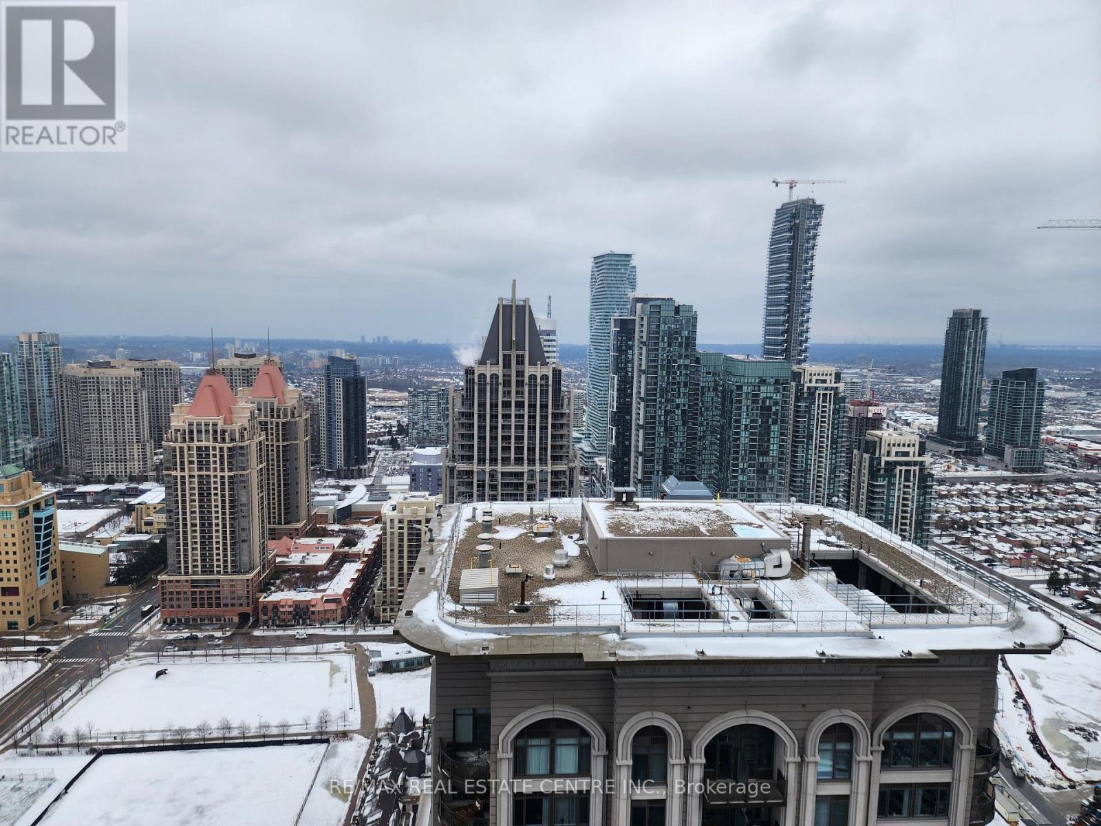 4305 - 395 Square One Drive, Mississauga, Ontario  L5B 0P6 - Photo 22 - W12673582