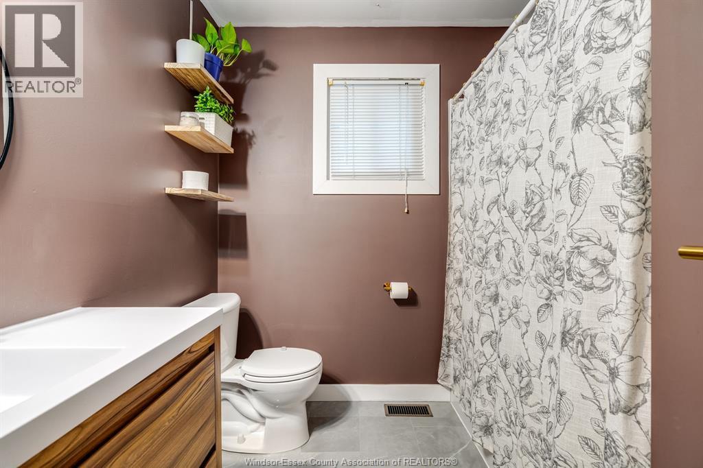 250 Applewood Rd, Kingsville, Ontario  N9Y 3P3 - Photo 19 - 26000448