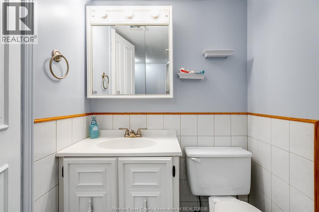 250 Applewood Rd, Kingsville, Ontario  N9Y 3P3 - Photo 37 - 26000448