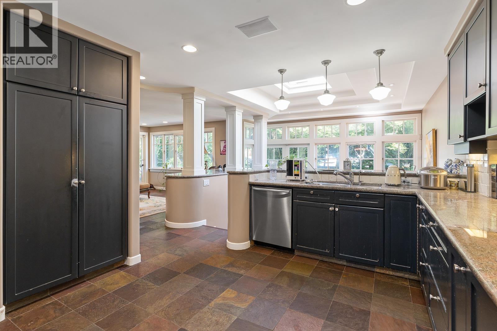 1649 W 29th Avenue, Vancouver, British Columbia  V6J 2Z3 - Photo 13 - R3077094