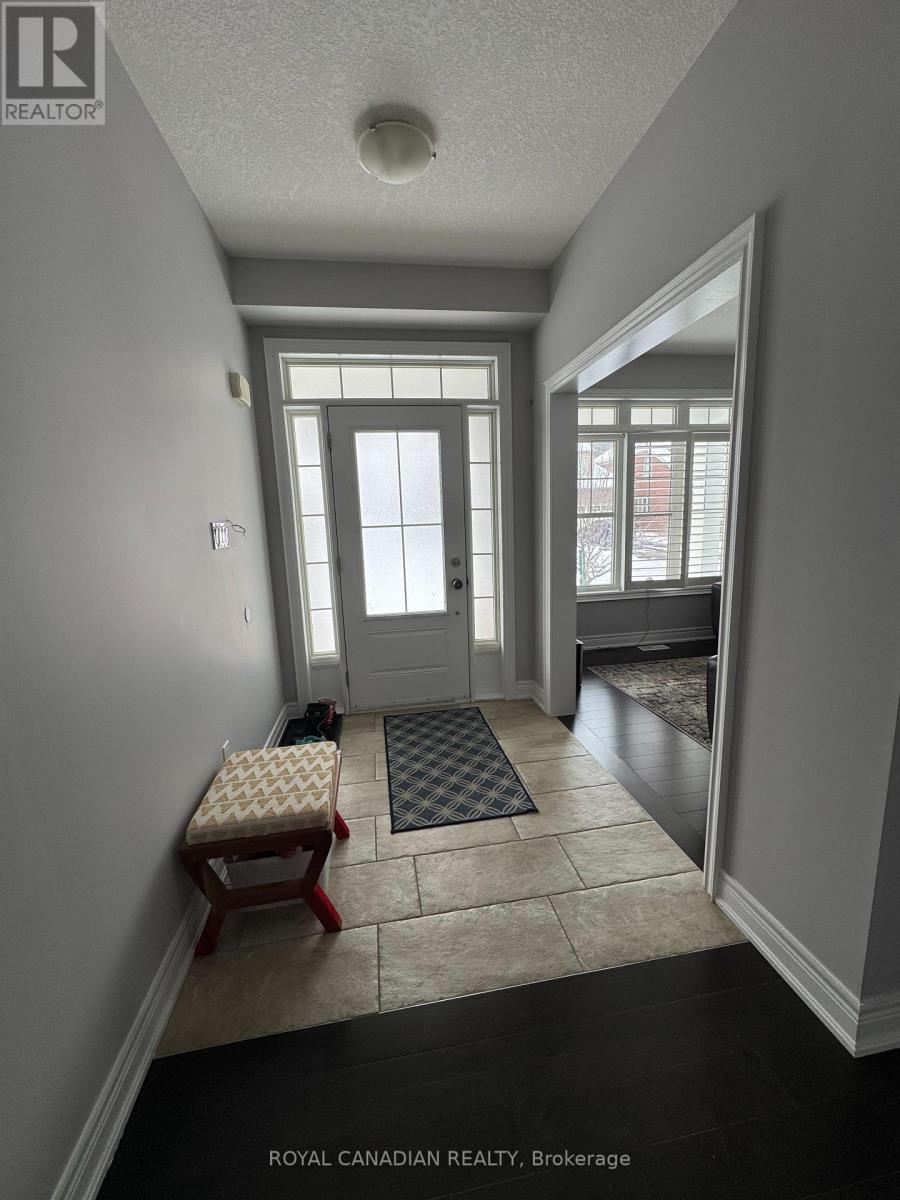 224 Moorland Crescent, Hamilton, Ontario  L9K 1S6 - Photo 4 - X12673564