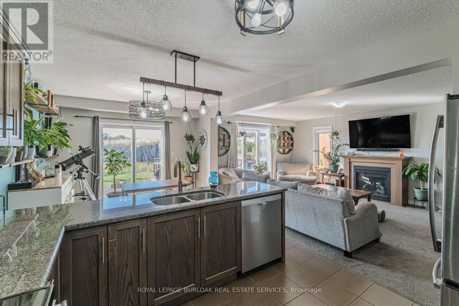 1384 Caen Avenue, Woodstock, Ontario  N4T 0J3 - Photo 13 - X12673622