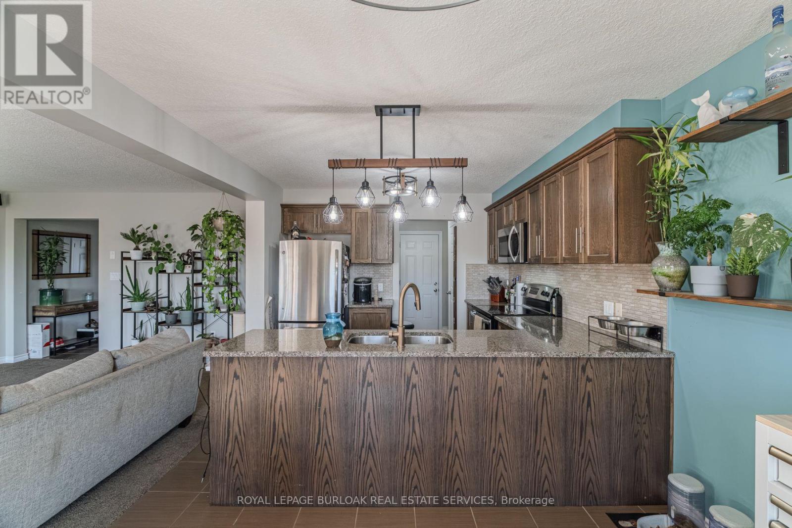 1384 Caen Avenue, Woodstock, Ontario  N4T 0J3 - Photo 9 - X12673622