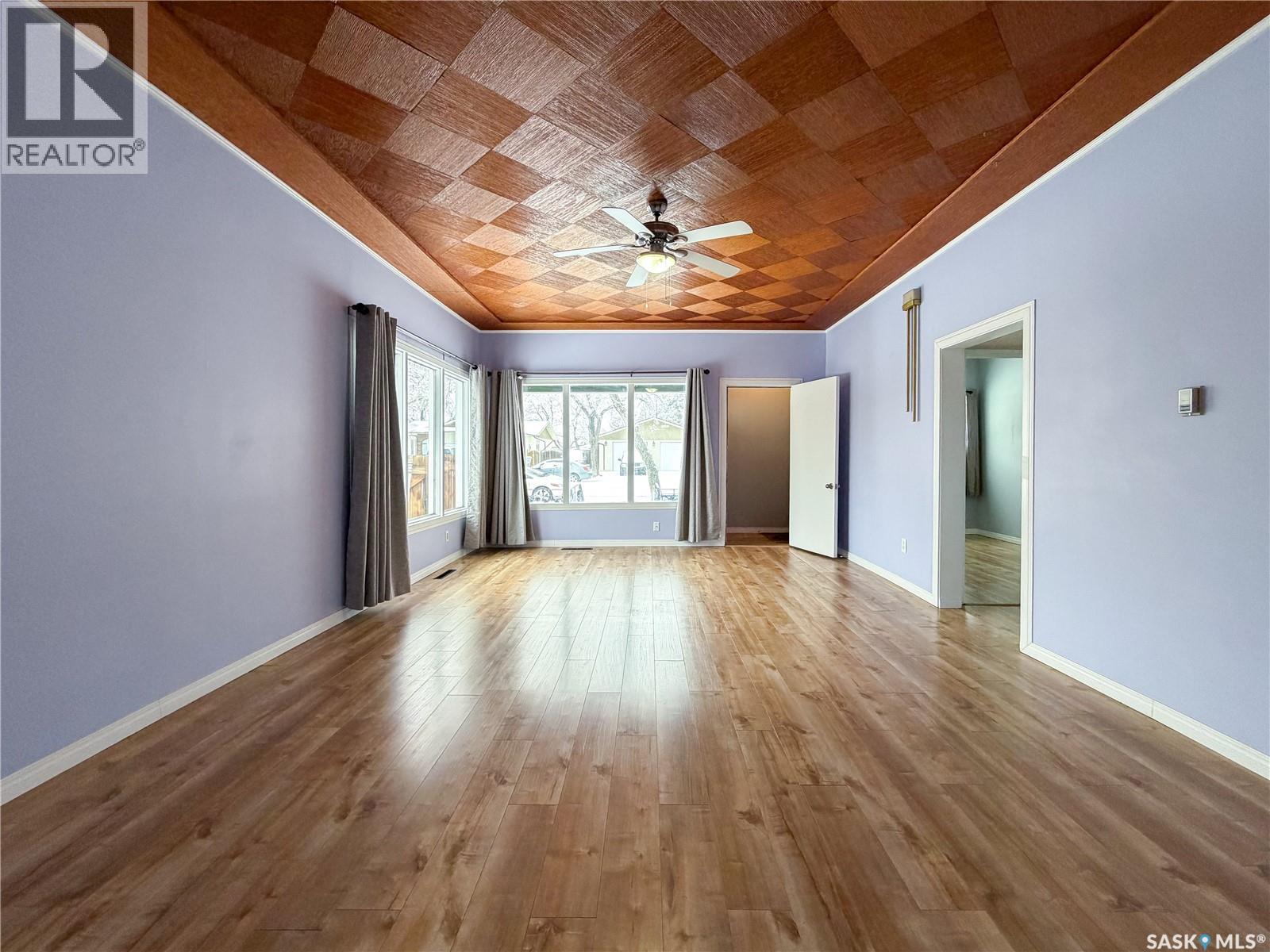 215 Brownlee Street, Herbert, Saskatchewan  S0H 2A0 - Photo 4 - SK026303