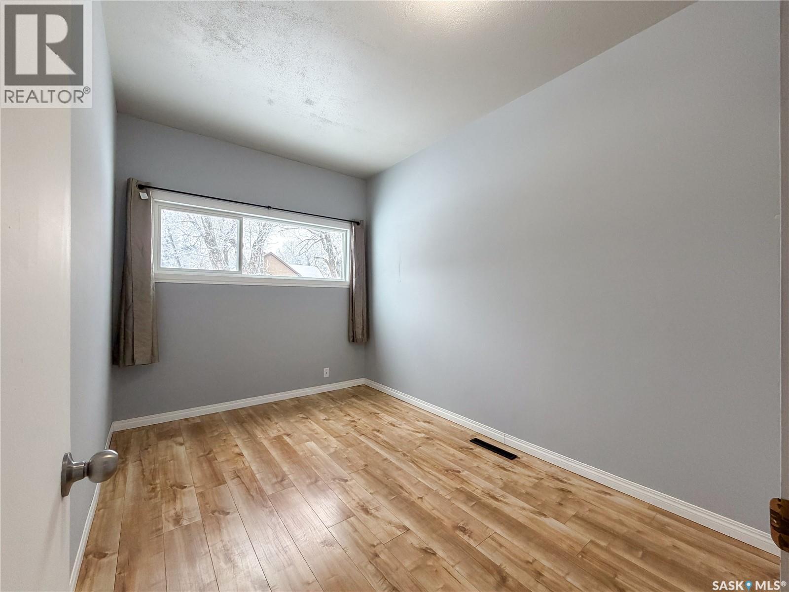 215 Brownlee Street, Herbert, Saskatchewan  S0H 2A0 - Photo 8 - SK026303