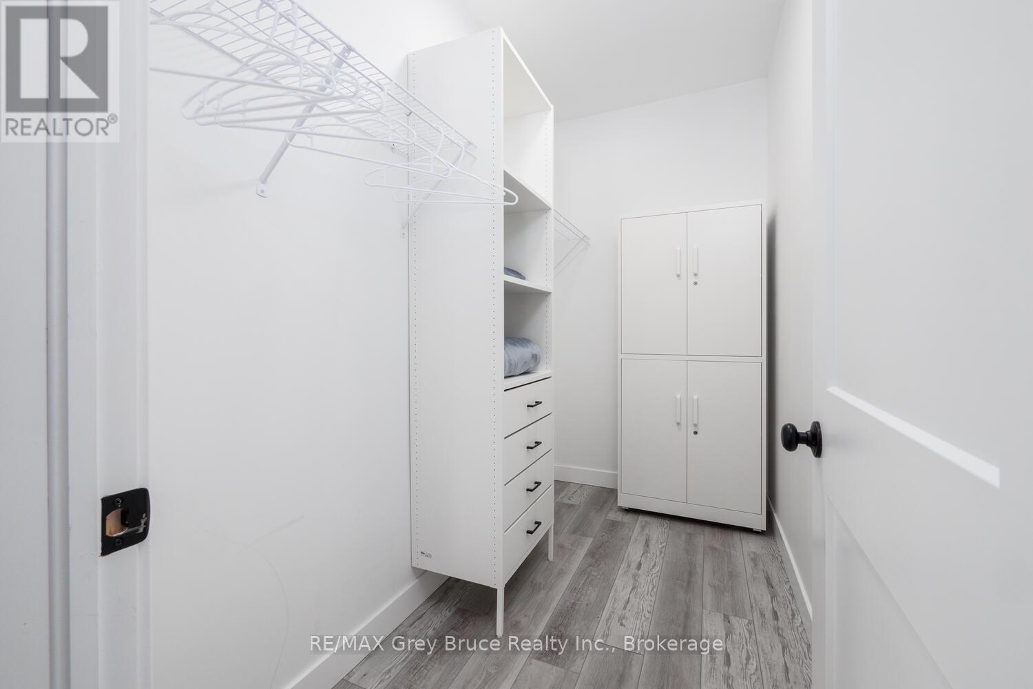 32 Southampton Parkway, South Bruce Peninsula, Ontario  N0H 2G0 - Photo 20 - X12673738