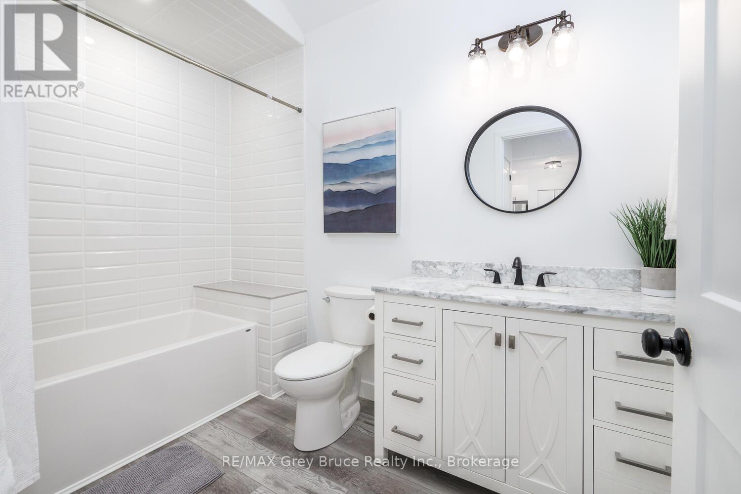 32 Southampton Parkway, South Bruce Peninsula, Ontario  N0H 2G0 - Photo 25 - X12673738