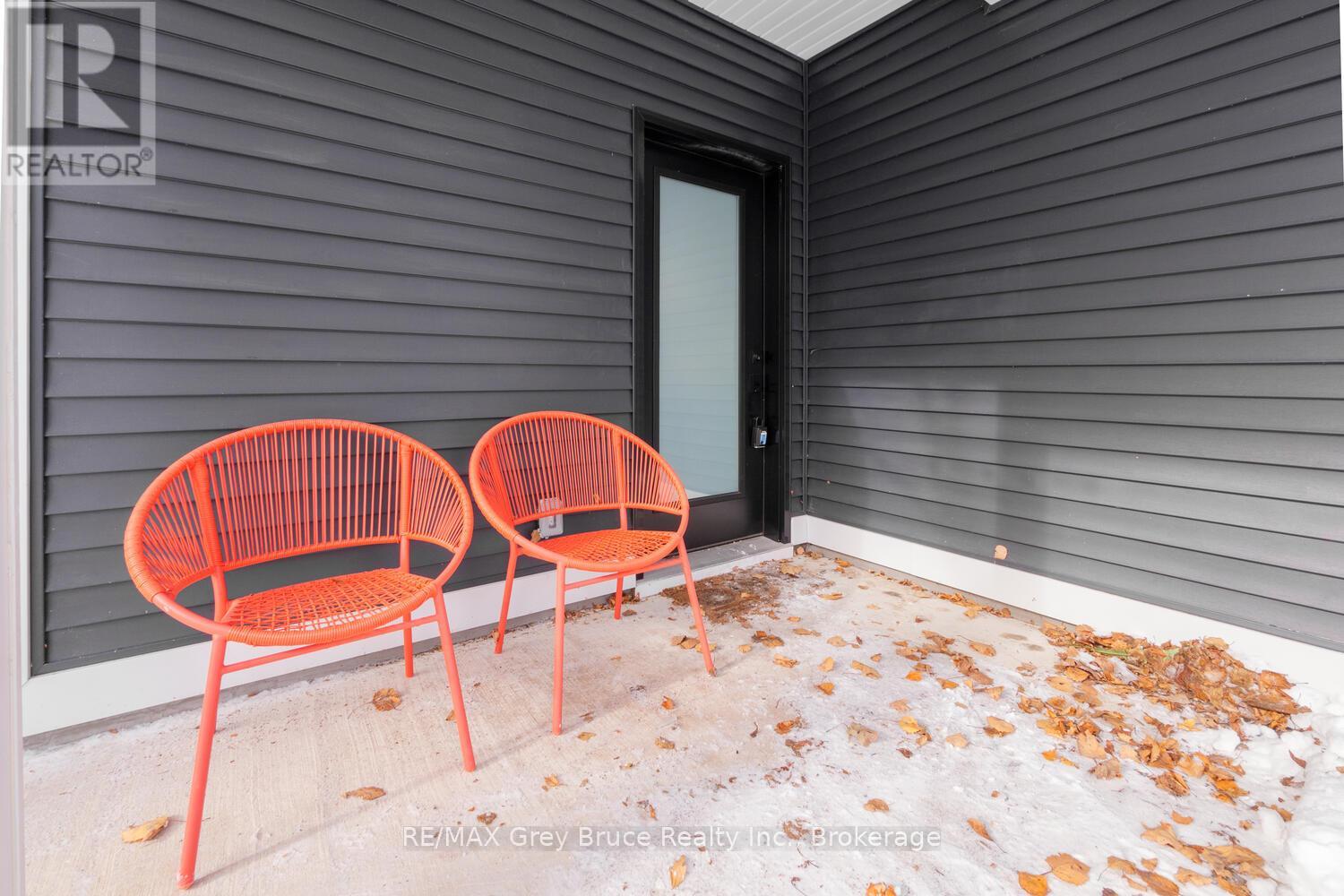 32 Southampton Parkway, South Bruce Peninsula, Ontario  N0H 2G0 - Photo 31 - X12673738