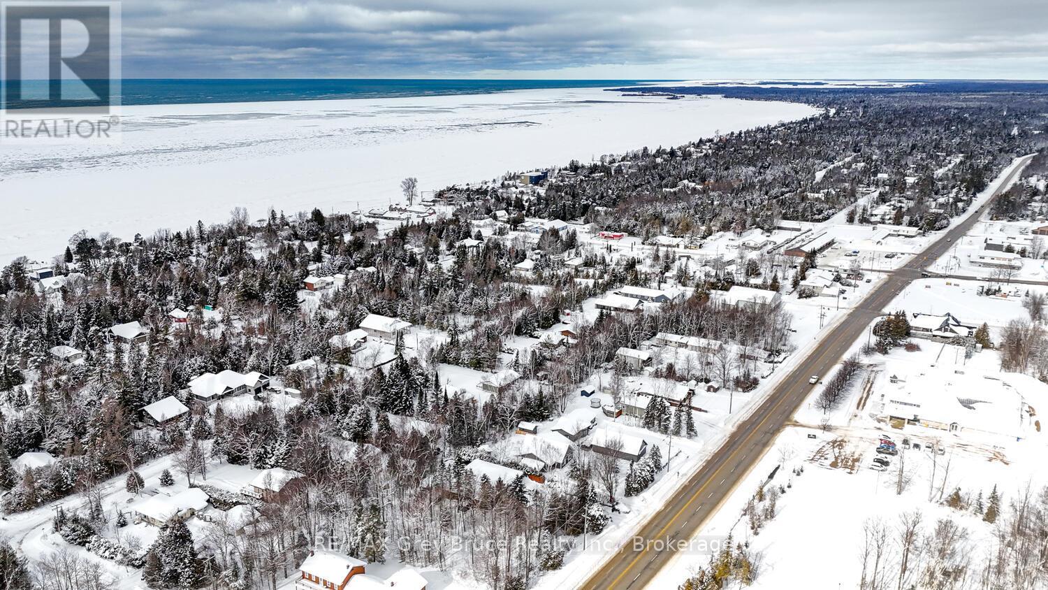 32 Southampton Parkway, South Bruce Peninsula, Ontario  N0H 2G0 - Photo 36 - X12673738