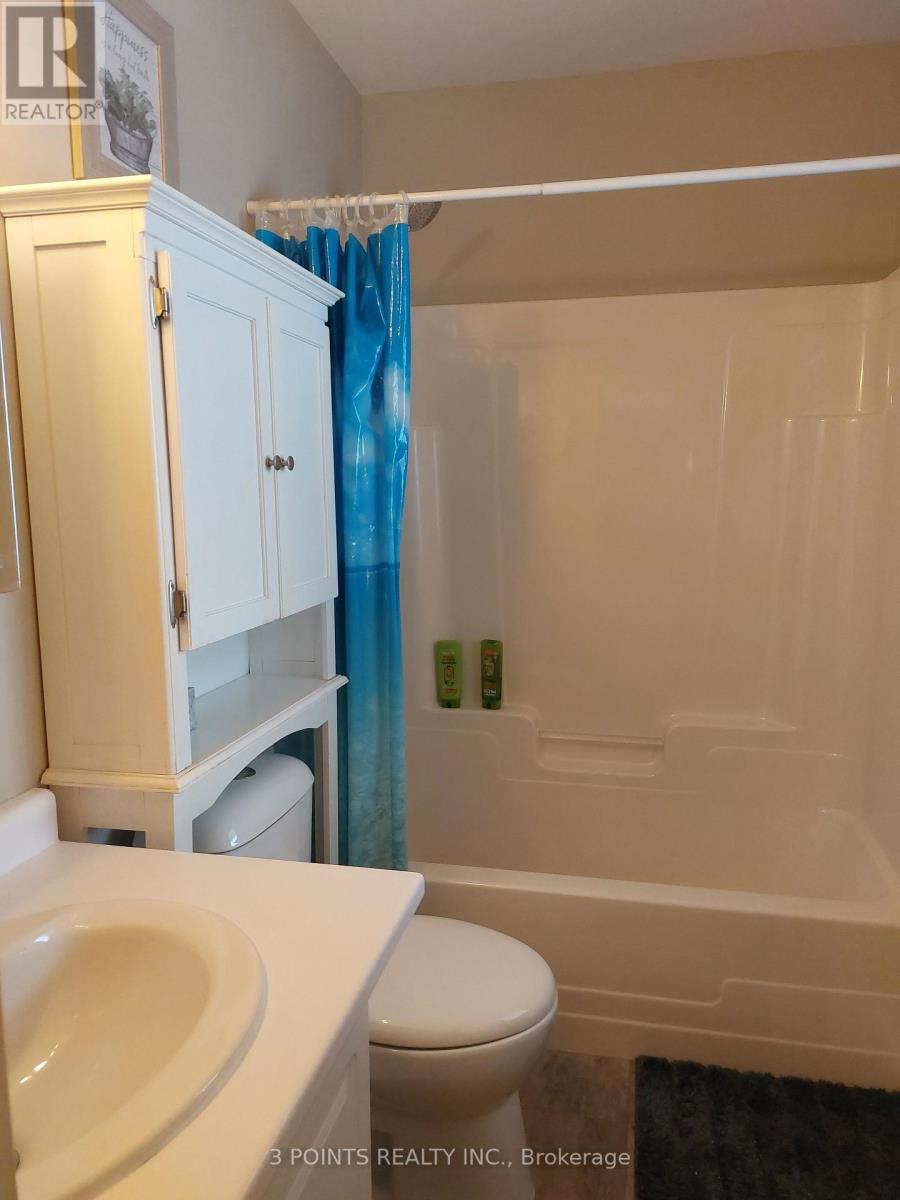 371 Shannon Boulevard, South Huron, Ontario  N0M 1T0 - Photo 13 - X12672750