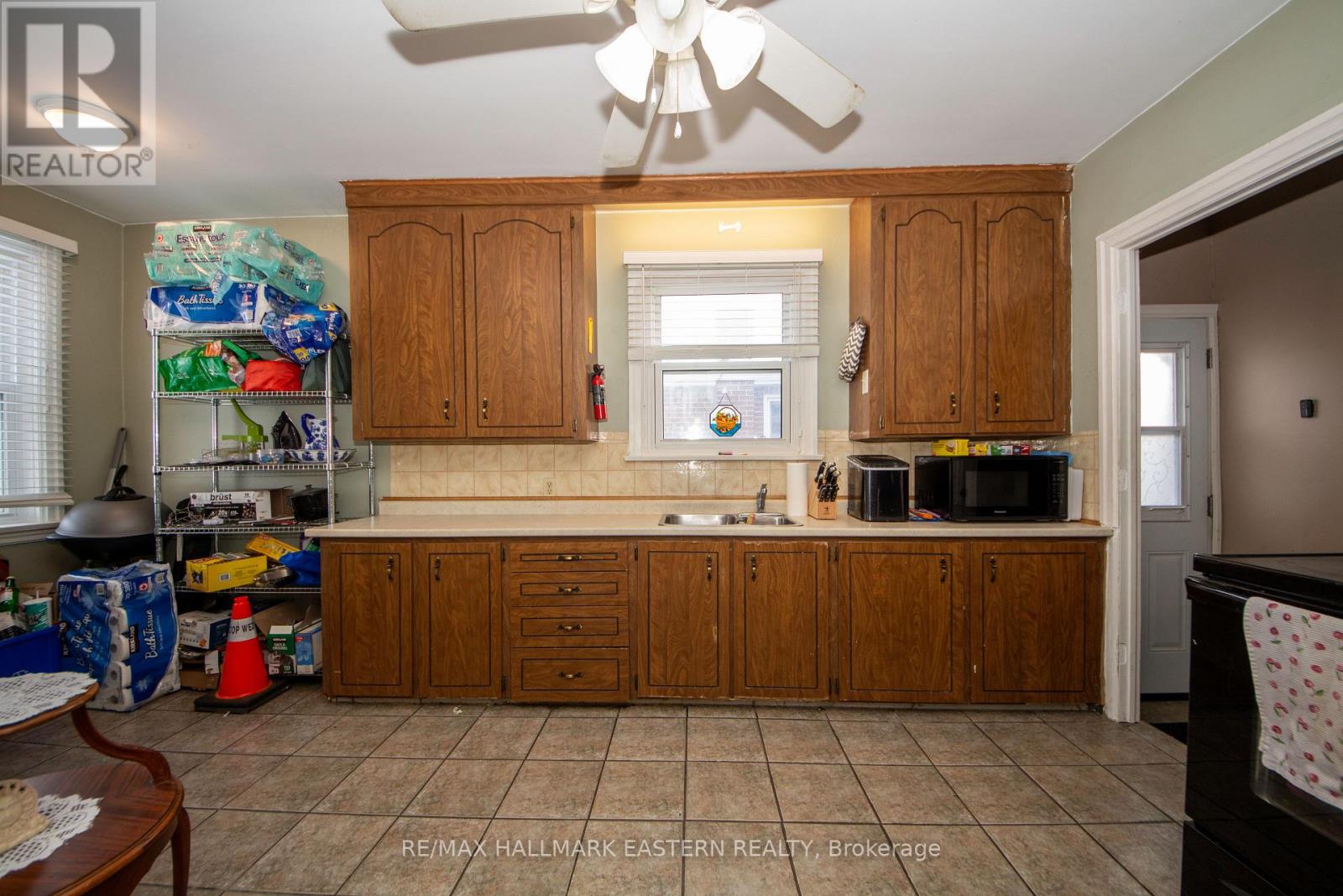 579 Mccannan Avenue, Peterborough, Ontario  K9J 4J7 - Photo 12 - X12673656