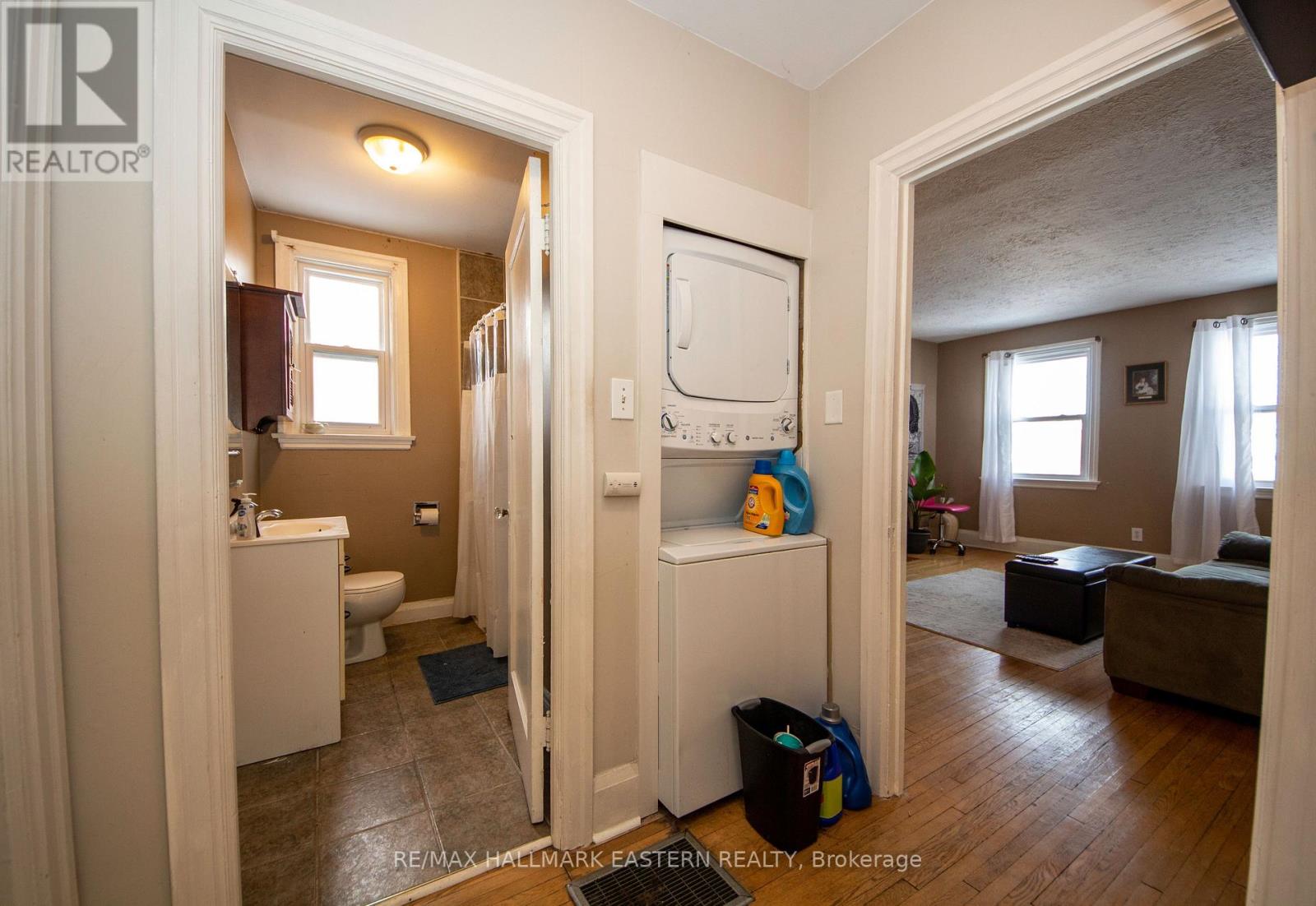 579 Mccannan Avenue, Peterborough, Ontario  K9J 4J7 - Photo 14 - X12673656