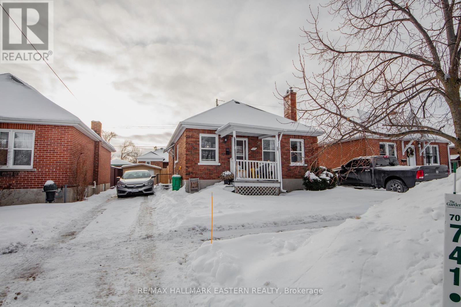579 Mccannan Avenue, Peterborough, Ontario  K9J 4J7 - Photo 4 - X12673656