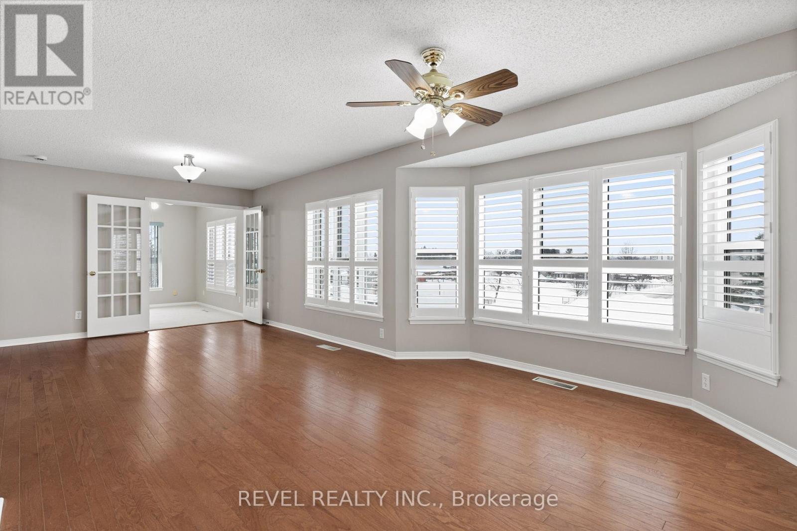 309 - 4 Heritage Way, Kawartha Lakes, Ontario  K9V 5Z2 - Photo 9 - X12673792