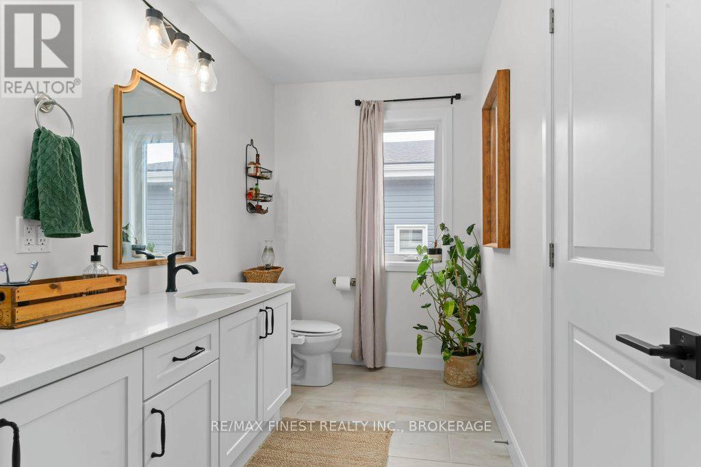 313 Pratt Drive, Loyalist, Ontario  K7N 0E8 - Photo 23 - X12673858