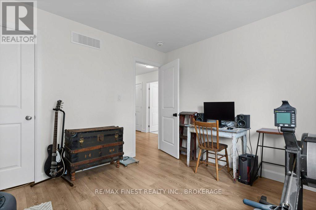 313 Pratt Drive, Loyalist, Ontario  K7N 0E8 - Photo 29 - X12673858