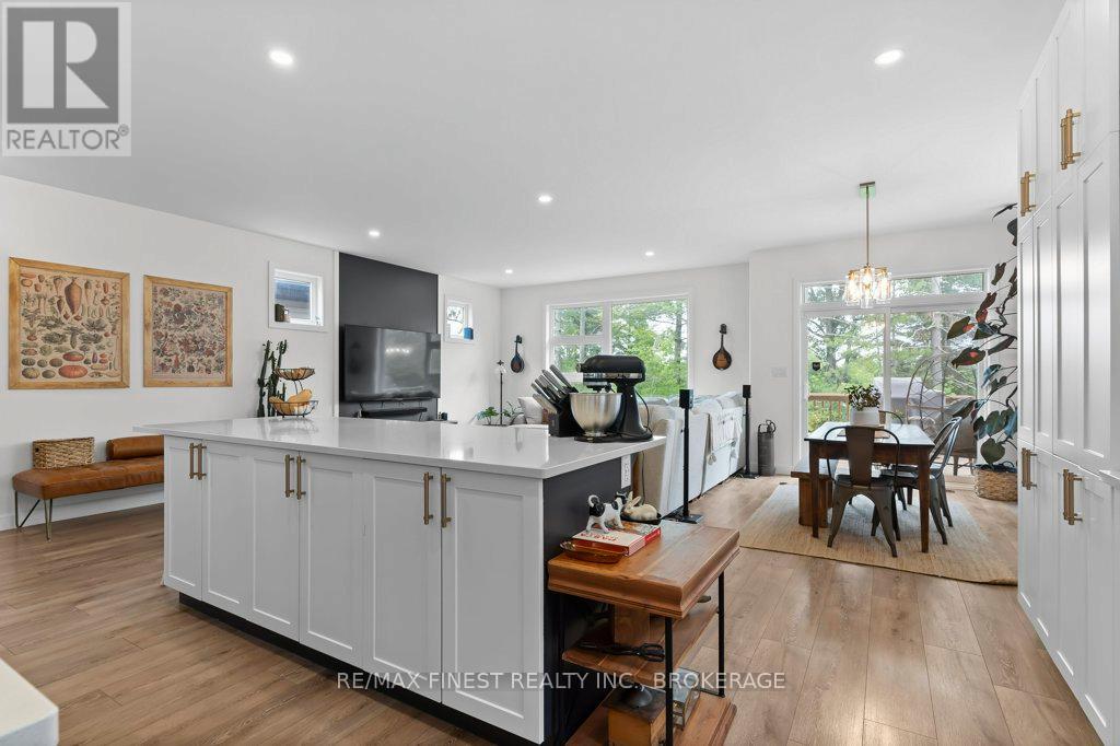 313 Pratt Drive, Loyalist, Ontario  K7N 0E8 - Photo 9 - X12673858