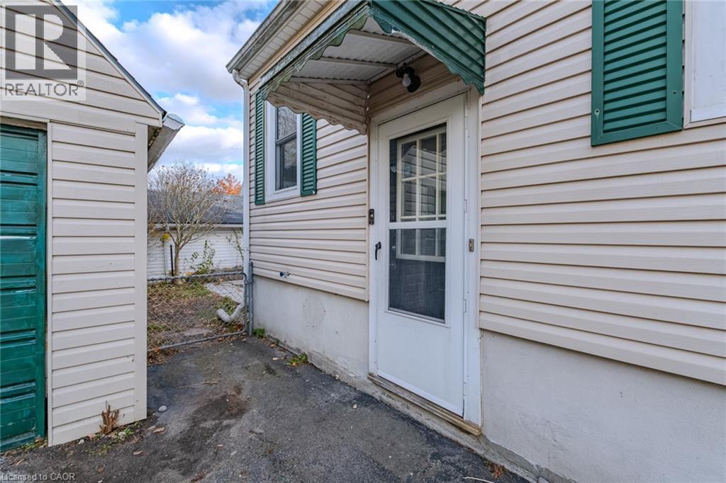 373 College Avenue, Simcoe, Ontario  N3Y 4G8 - Photo 5 - 40787807