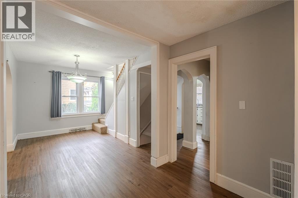 373 College Avenue, Simcoe, Ontario  N3Y 4G8 - Photo 21 - 40787807