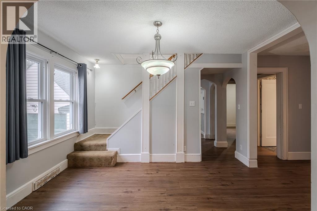 373 College Avenue, Simcoe, Ontario  N3Y 4G8 - Photo 17 - 40787807