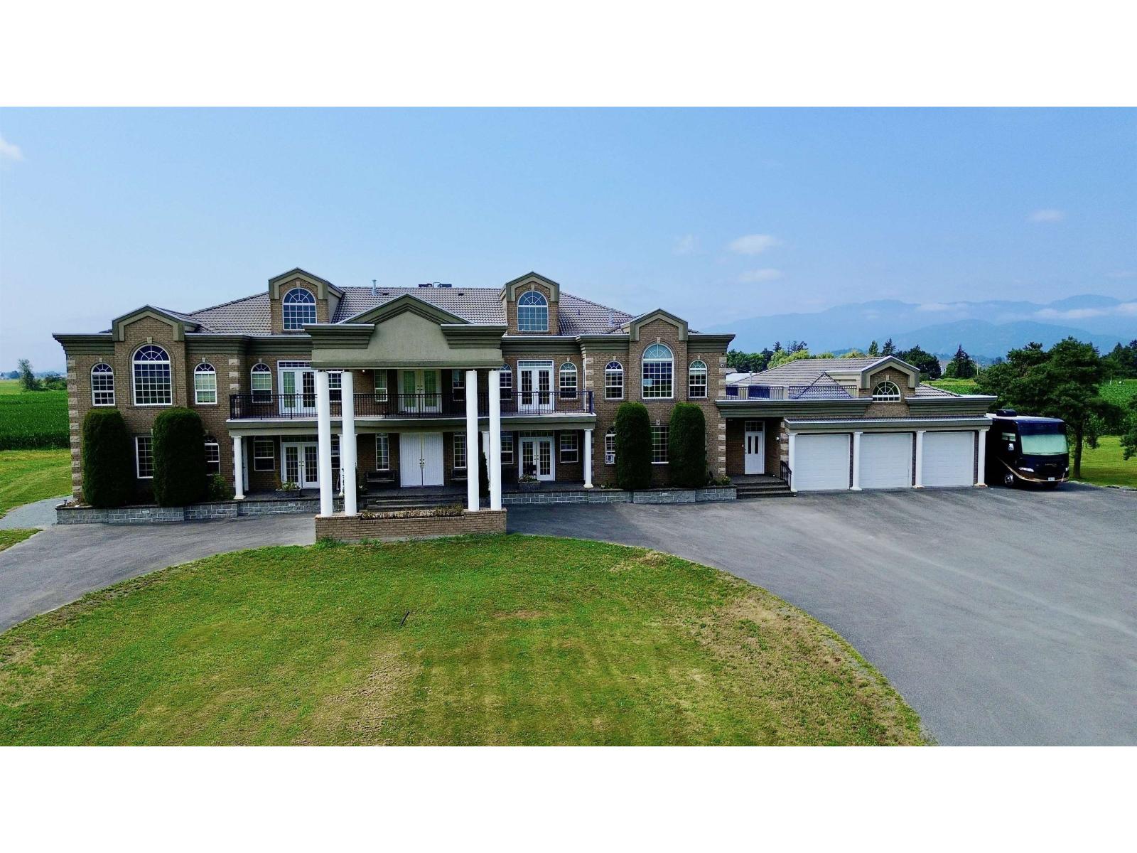 8703 Upper Prairie Road, East Chilliwack, Chilliwack, British Columbia  V2P 6H3 - Photo 2 - R2978063