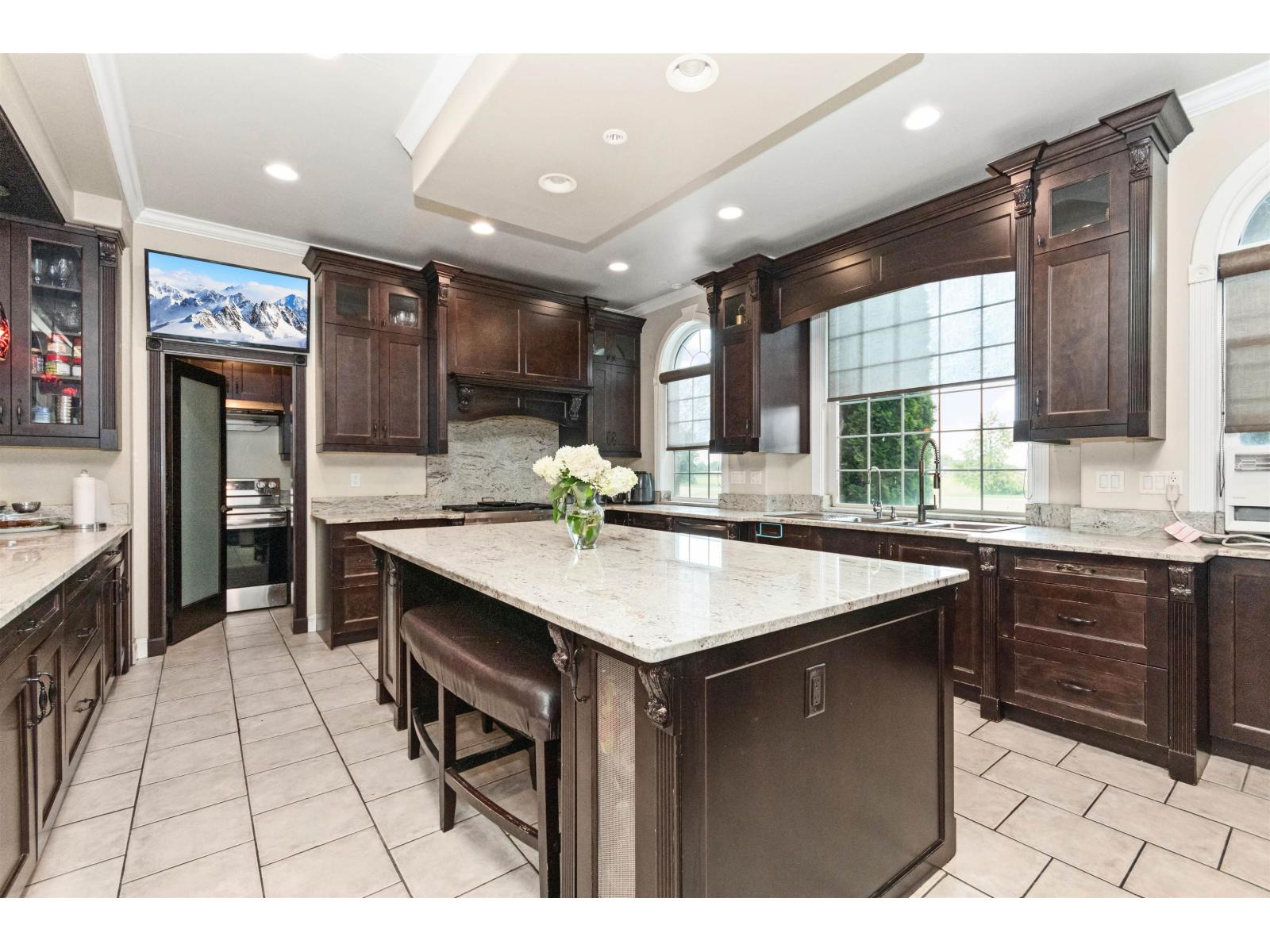 8703 Upper Prairie Road, East Chilliwack, Chilliwack, British Columbia  V2P 6H3 - Photo 10 - R2978063