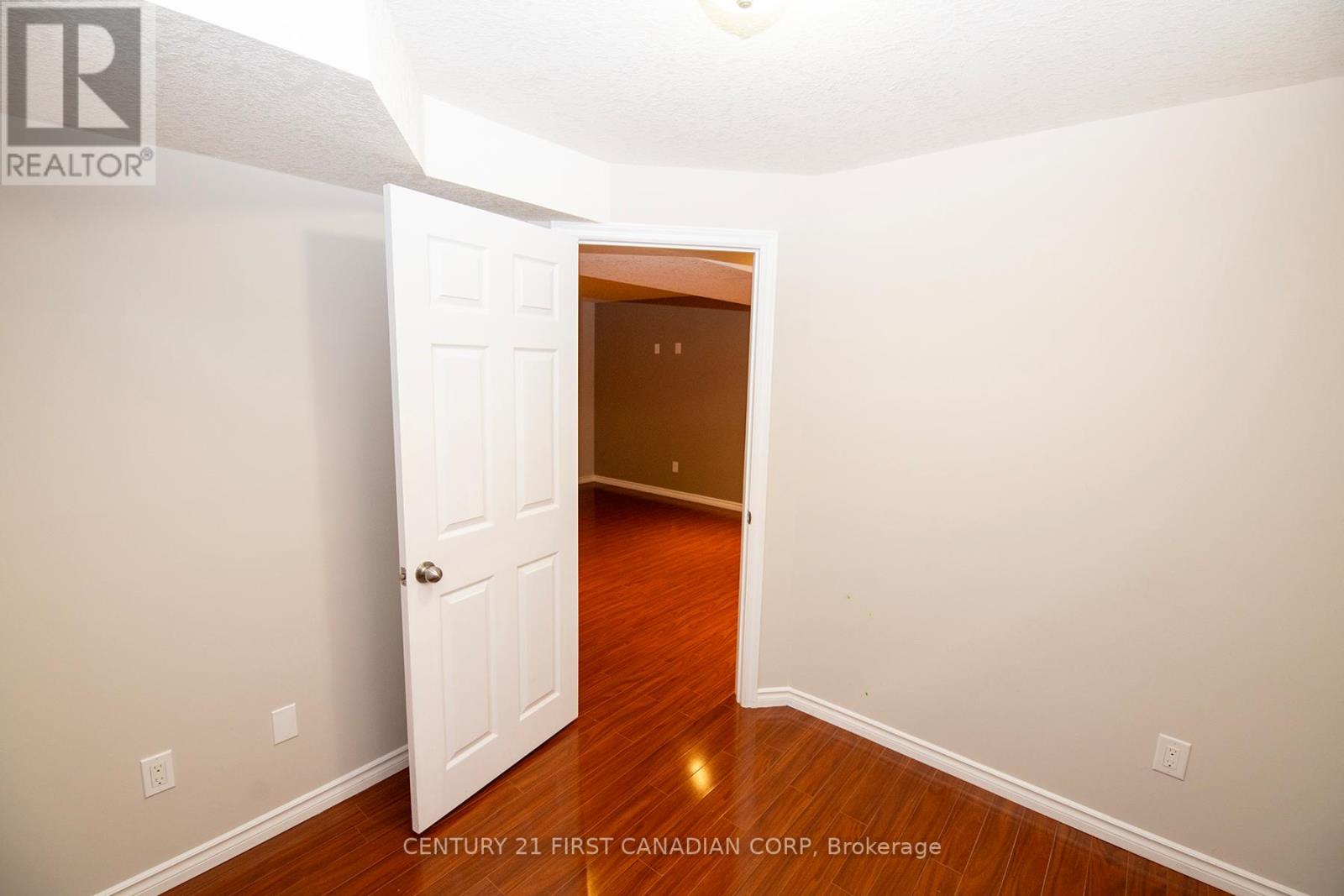 3399 Emilycarr Lane S, London South, Ontario  N6L 0A3 - Photo 24 - X12673704