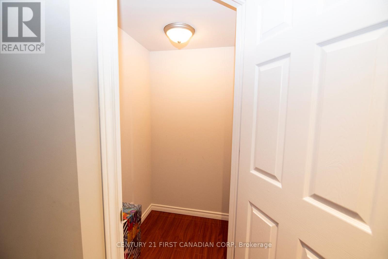 3399 Emilycarr Lane S, London South, Ontario  N6L 0A3 - Photo 29 - X12673704