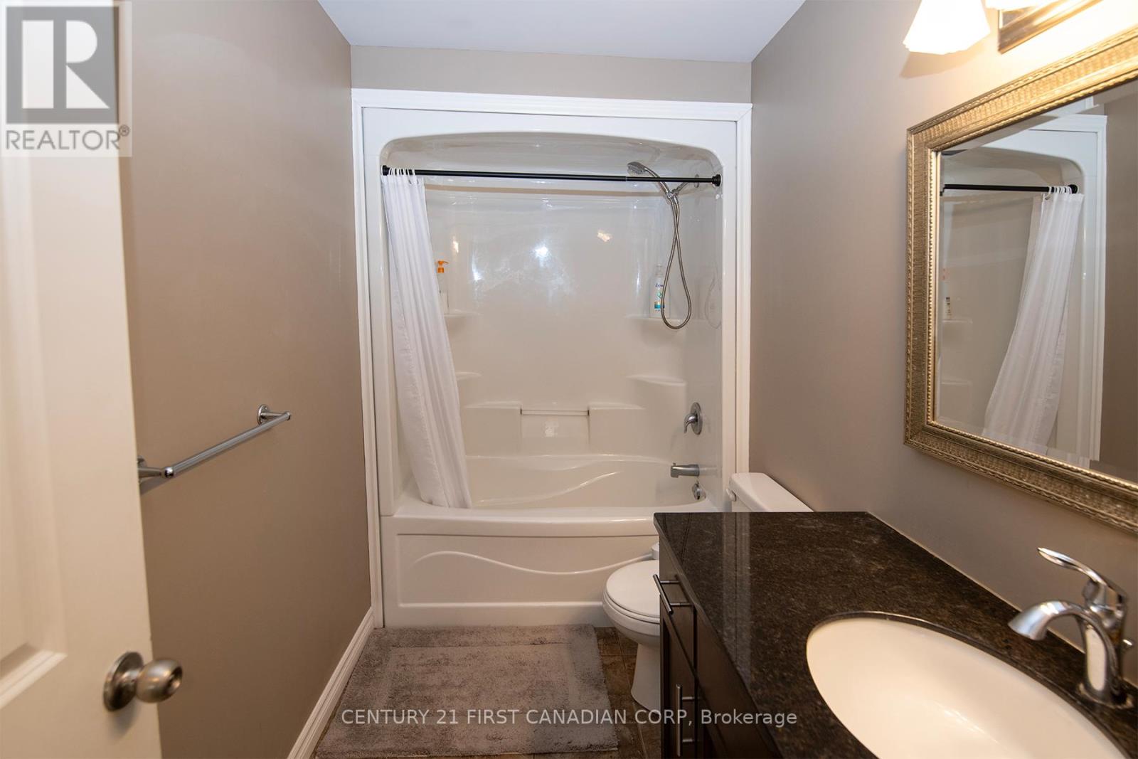 3399 Emilycarr Lane S, London South, Ontario  N6L 0A3 - Photo 44 - X12673704