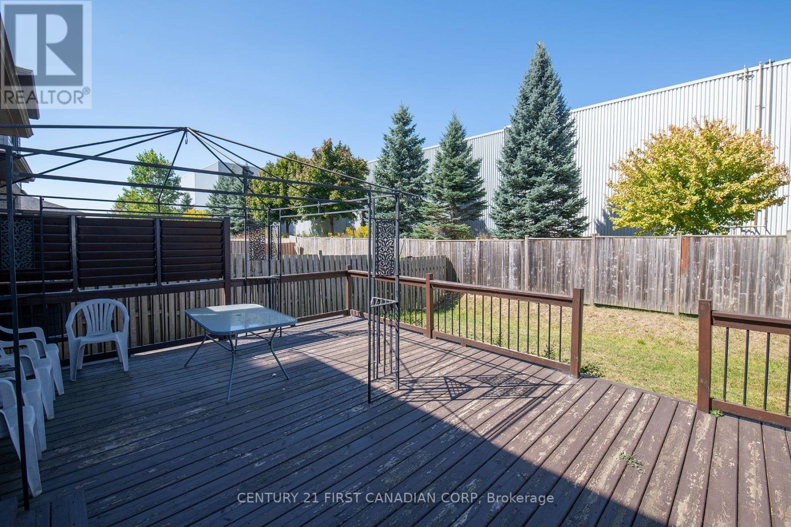 3399 Emilycarr Lane S, London South, Ontario  N6L 0A3 - Photo 45 - X12673704