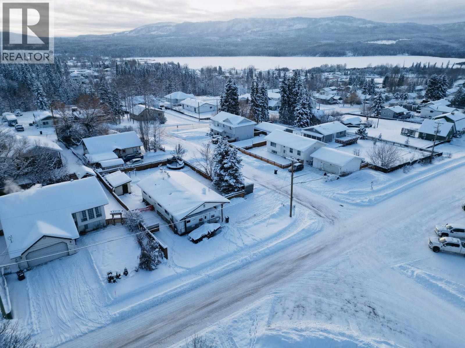 275 9th Avenue, Burns Lake, British Columbia  V0J 1E0 - Photo 11 - R3076921