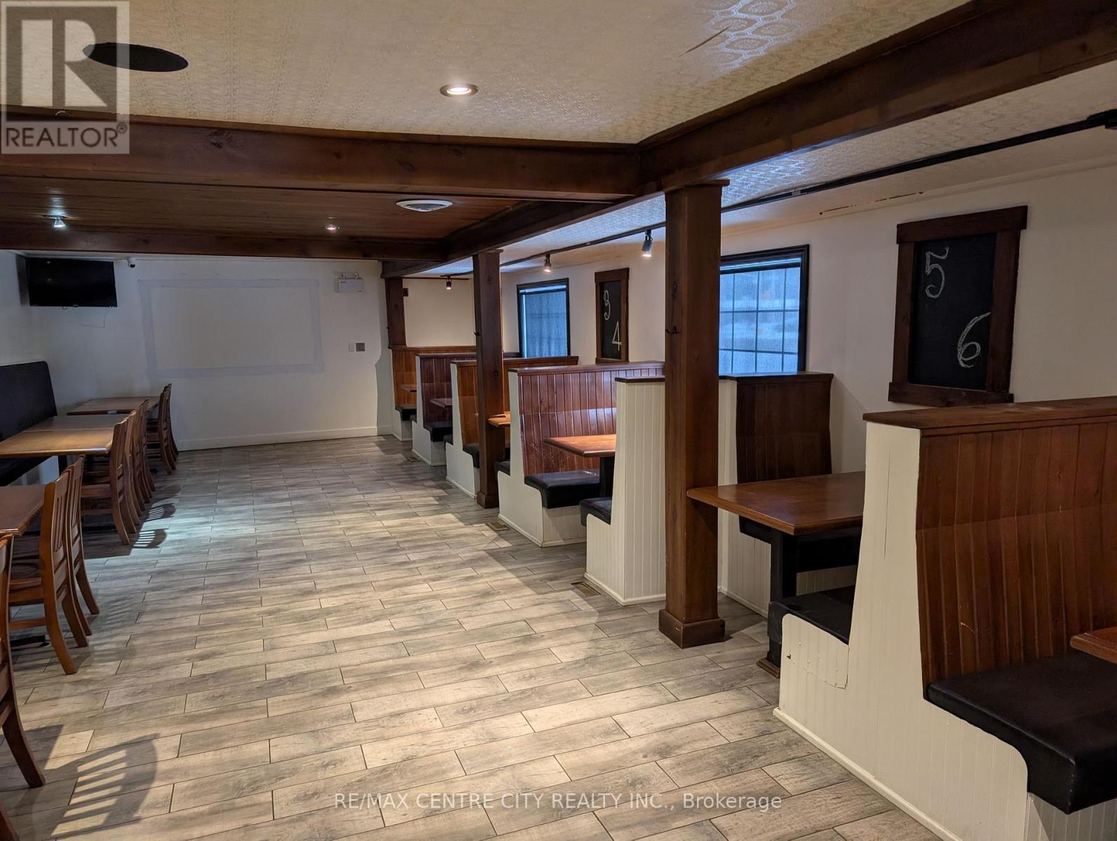 2300 Wharncliffe Road S, London South, Ontario  N6P 1L1 - Photo 11 - X12673814