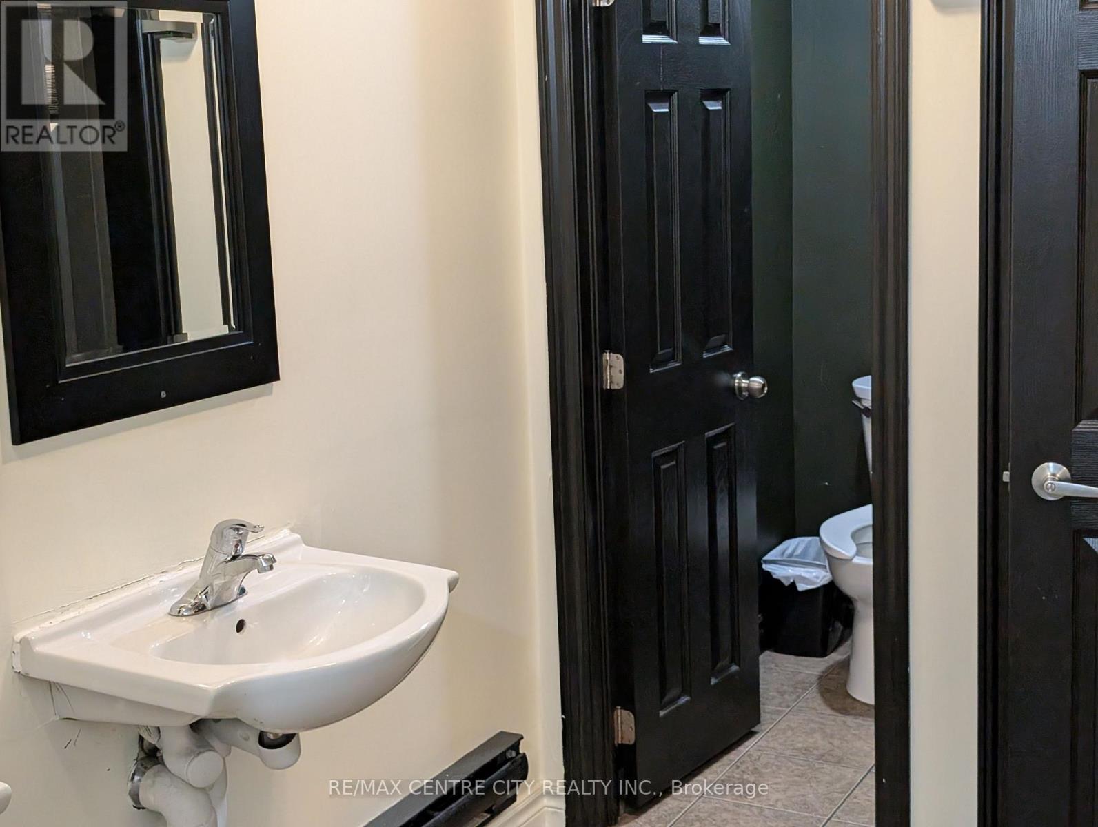 2300 Wharncliffe Road S, London South, Ontario  N6P 1L1 - Photo 20 - X12673814