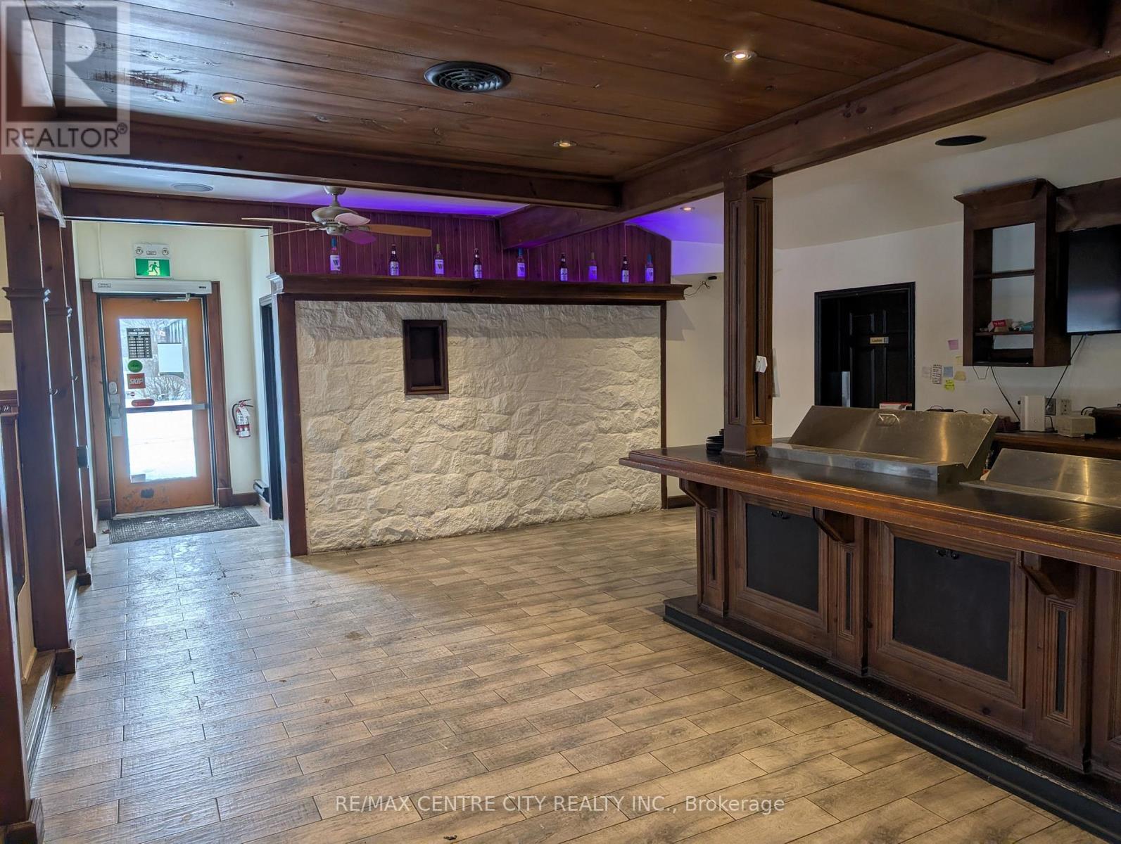 2300 Wharncliffe Road S, London South, Ontario  N6P 1L1 - Photo 9 - X12673814