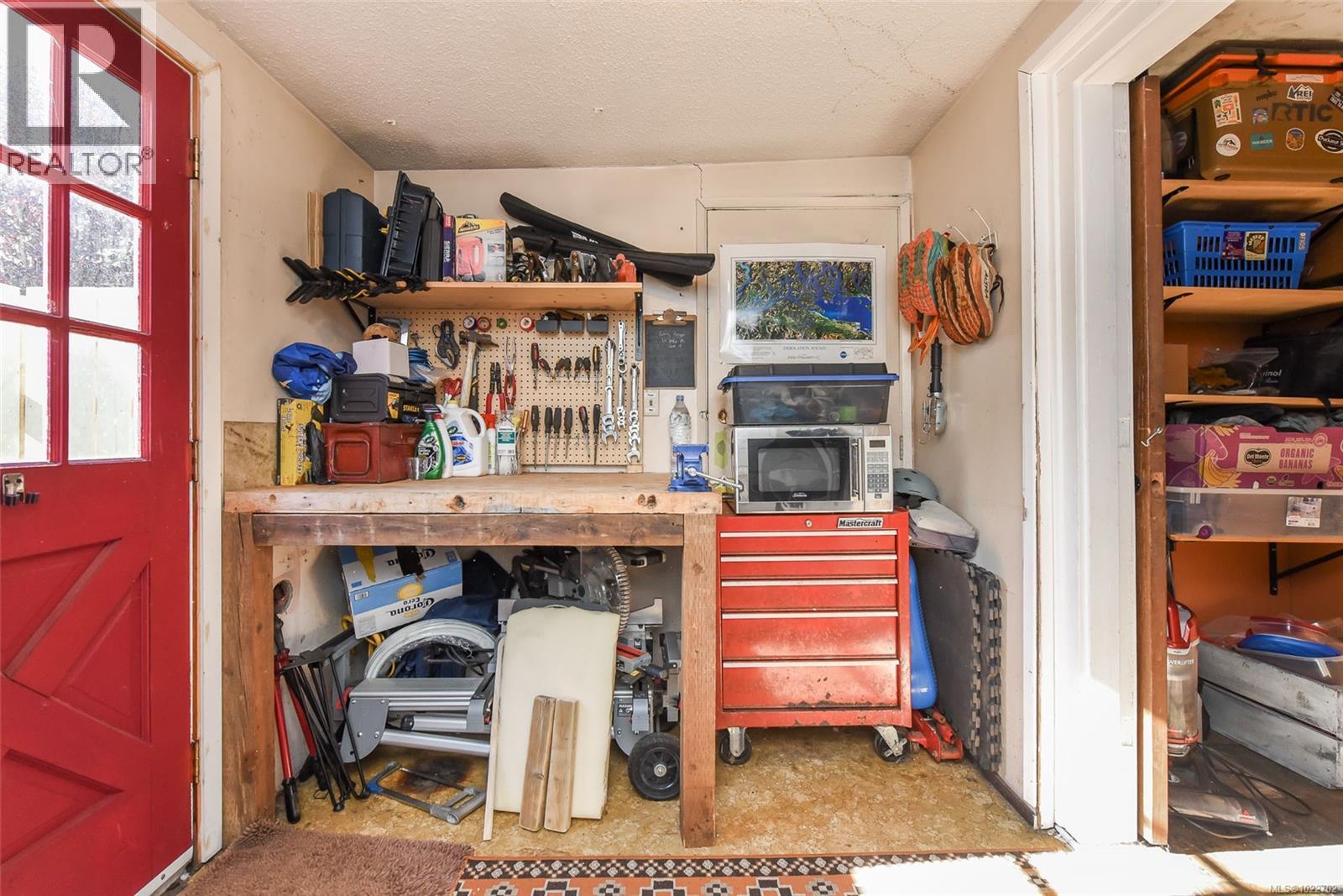 2767 Ulverston Ave, Cumberland, British Columbia  V0R 1S0 - Photo 17 - 1022702