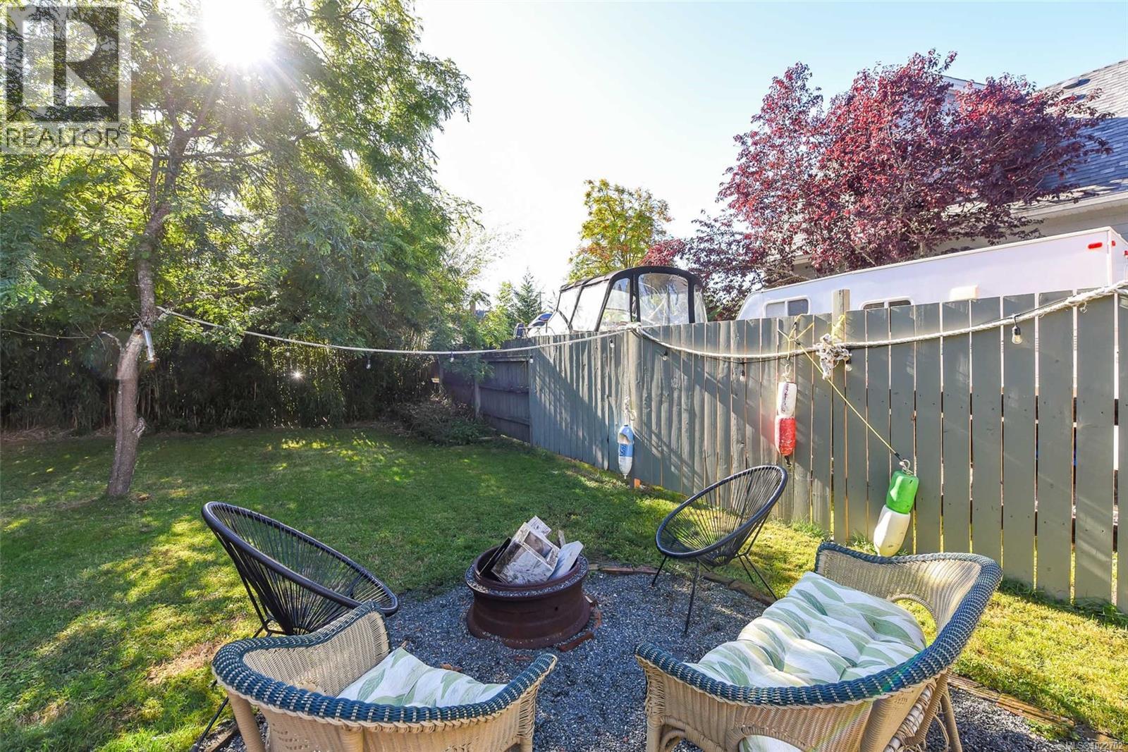 2767 Ulverston Ave, Cumberland, British Columbia  V0R 1S0 - Photo 28 - 1022702